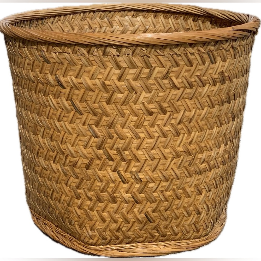 New vintage XL wicker basket